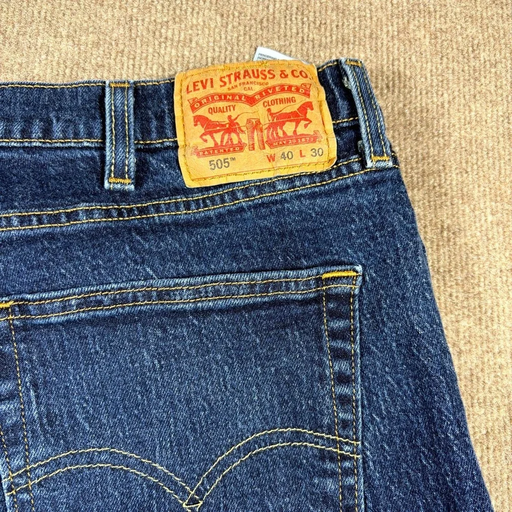 Levi's 505 Jeans Mens 40X30 Blue Denim Straight Leg Medium Wash High Rise Travel